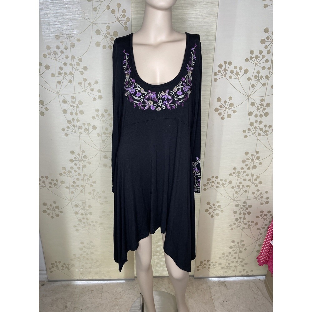 Karen Kane Black Long Sleeve W Purple Floral Embroidery Asymmetrical Tunic XL